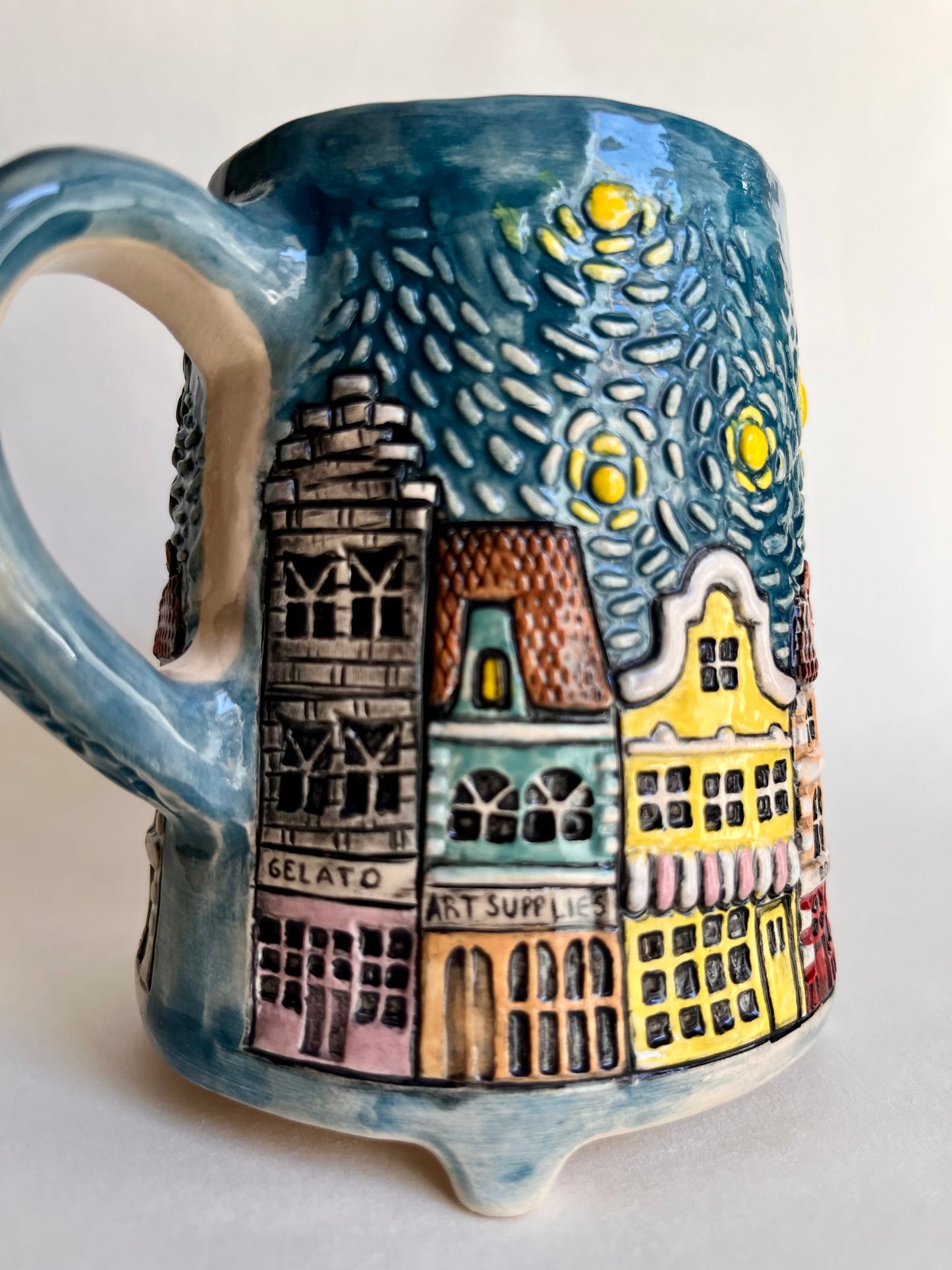 European town street 360 ml / 12 oz mug