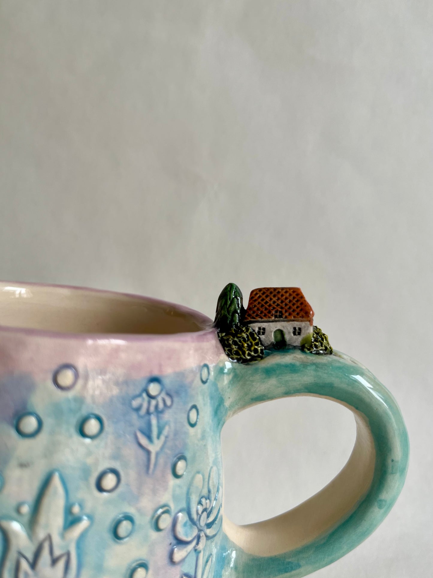 House on a handle mug 240ml / 8 oz