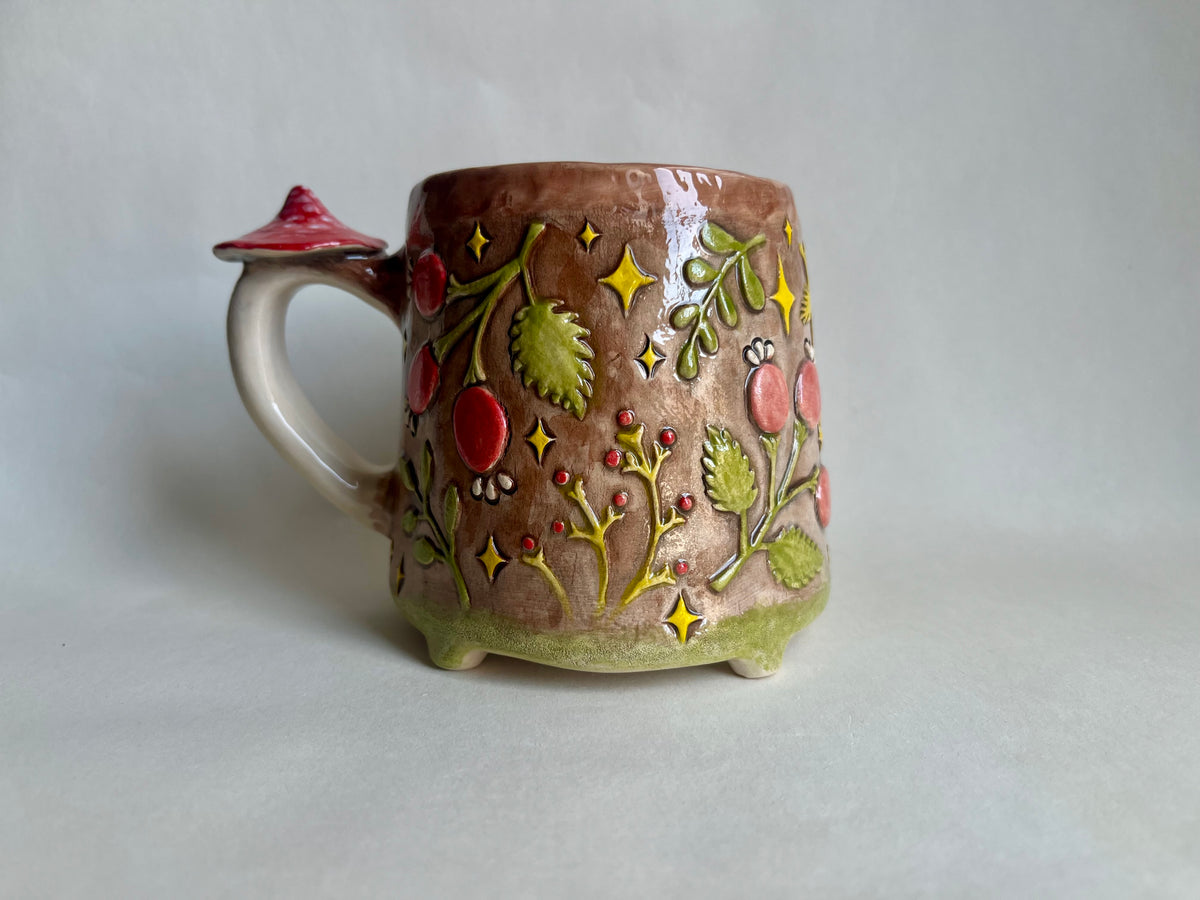 Rosa and The Rosehip Harvest mug 360 ml/ 12 oz