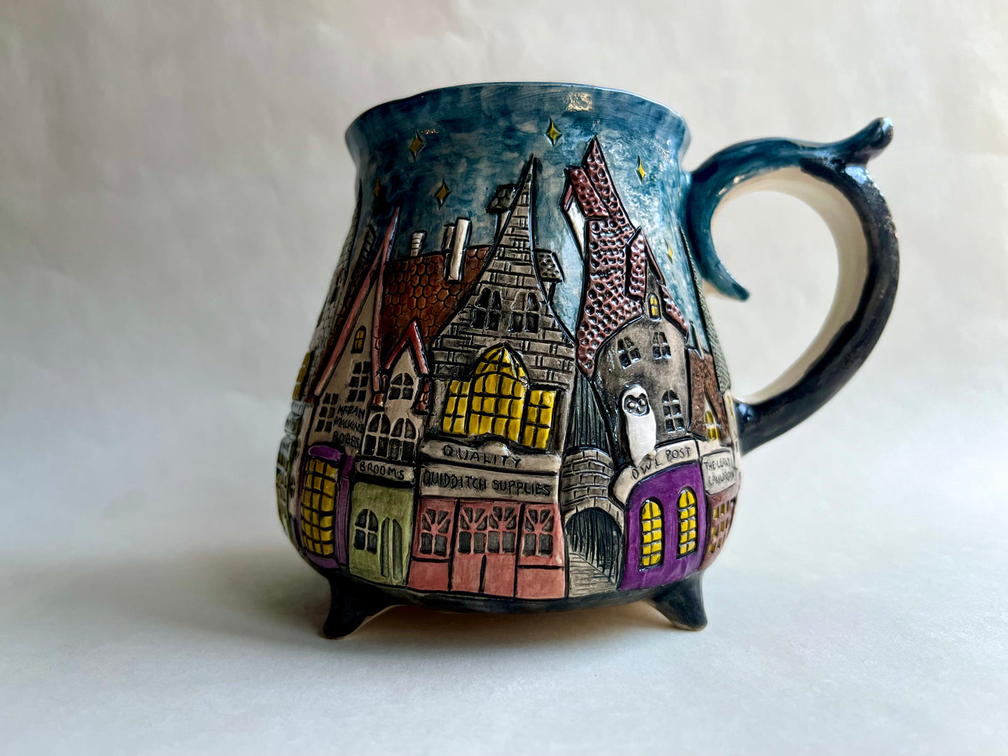 The Hidden Alley Mug 500ml / 17 oz