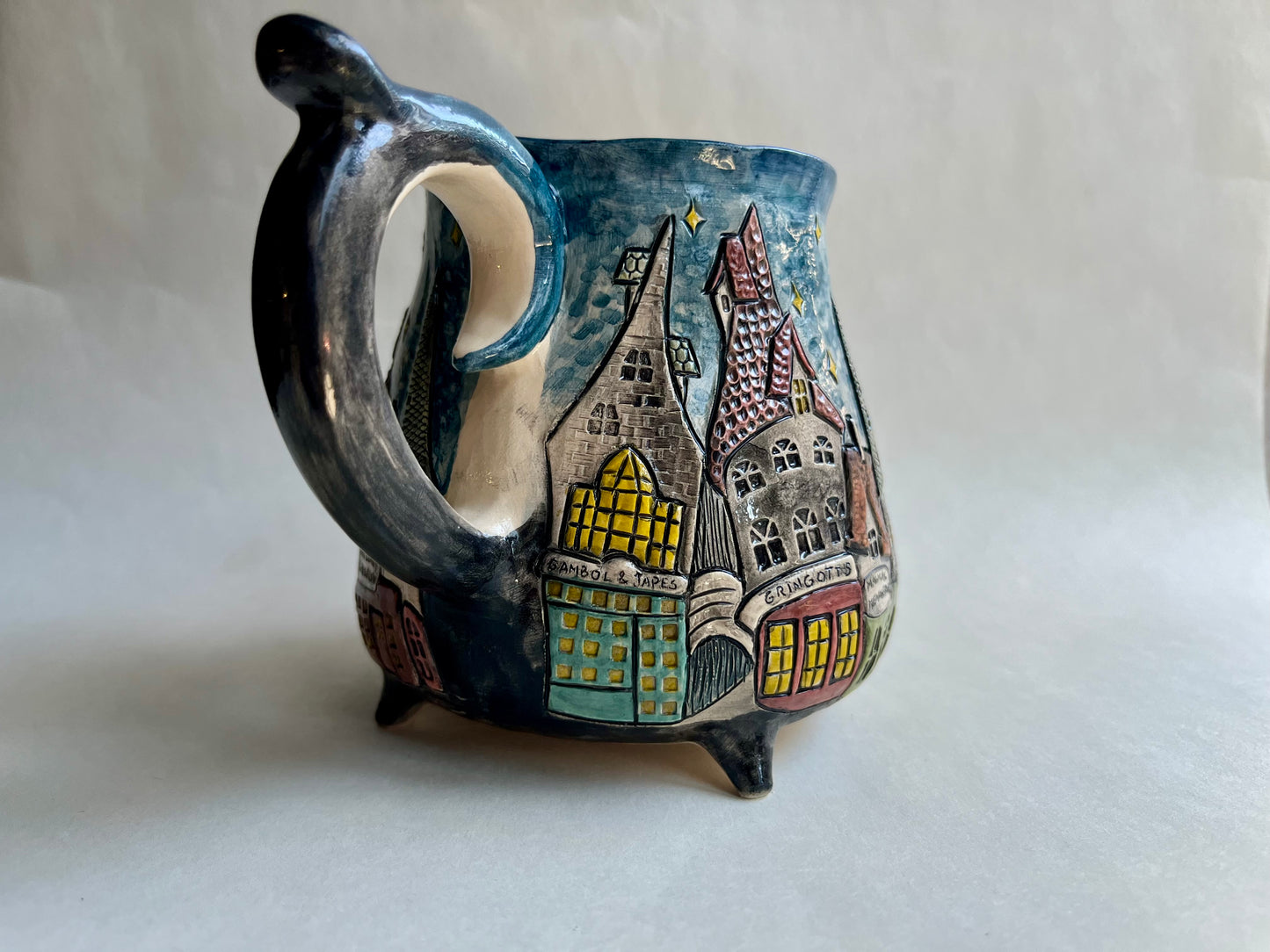 The Hidden Alley Mug 500ml / 17 oz