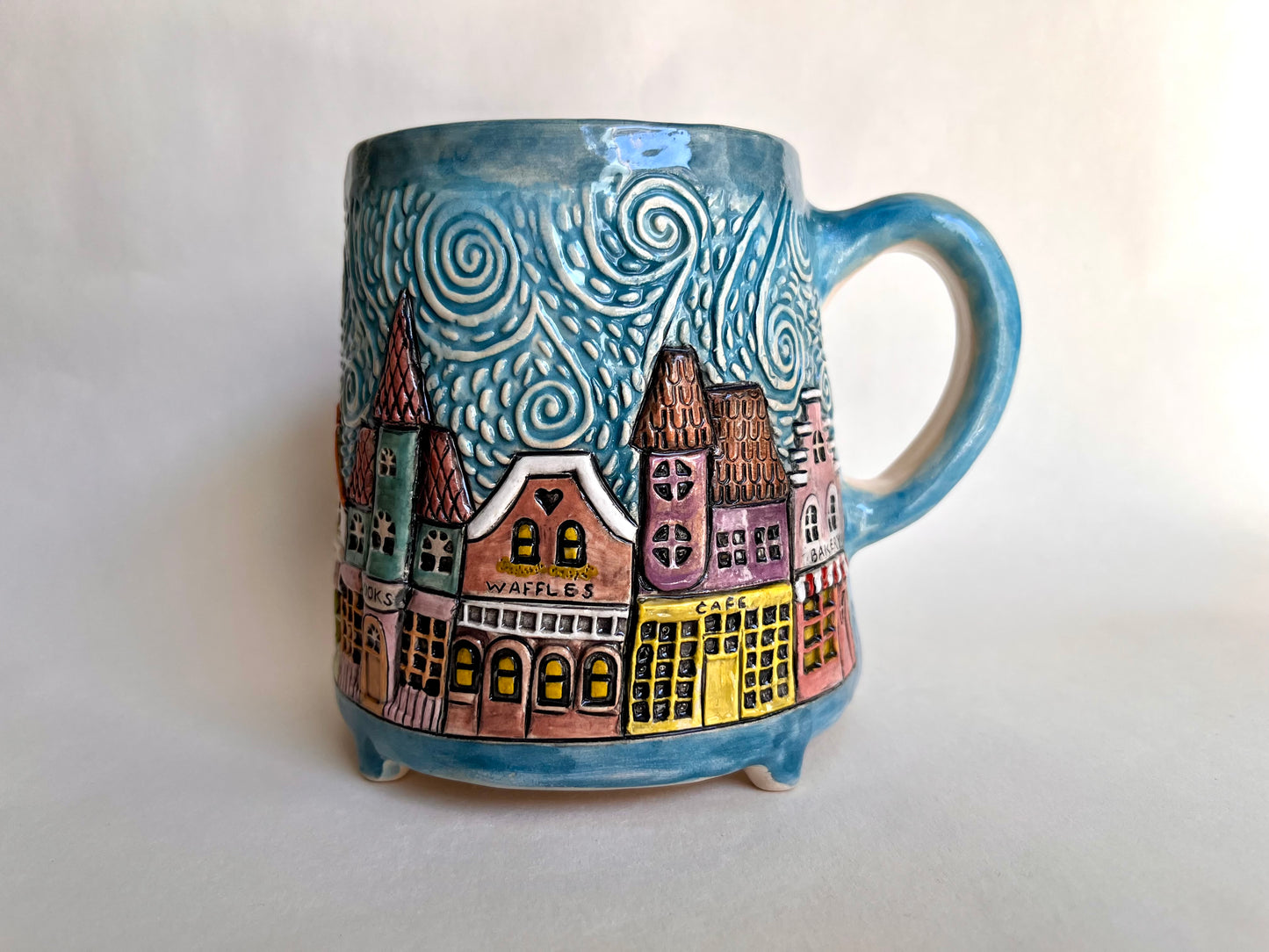 European town street 470ml / 16 oz mug
