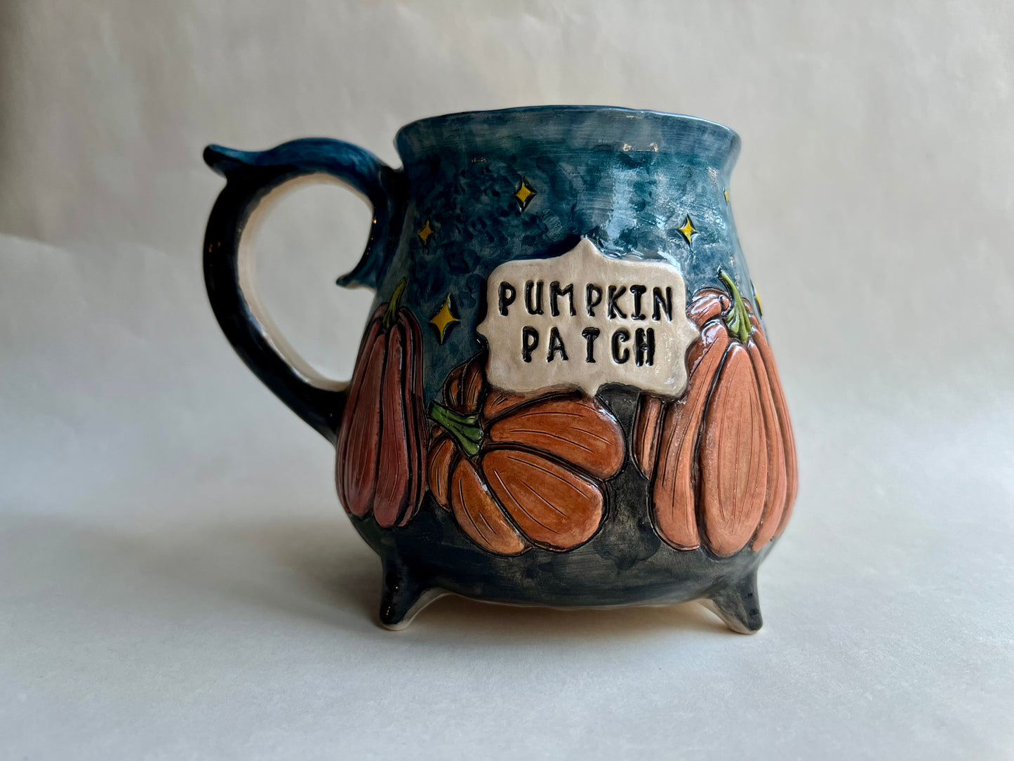 The Woodland Hut & Pumpkin Patch Mug 500ml / 17 oz