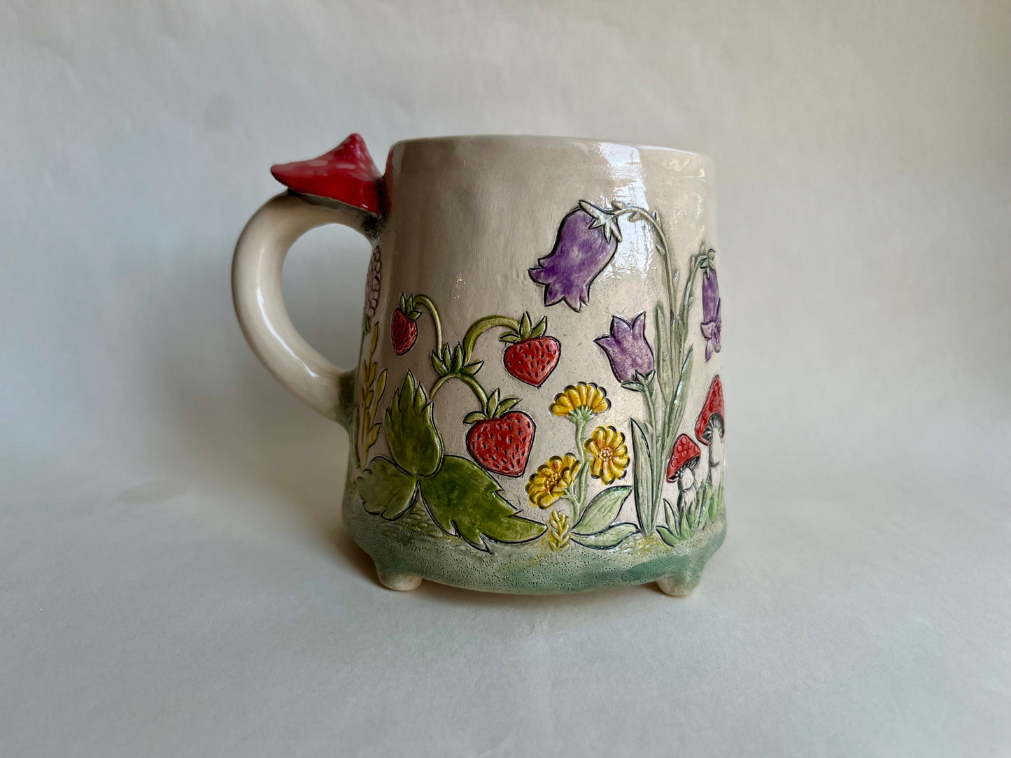 Rosa and Strawberry Harvest Mug 470 ml / 16 oz
