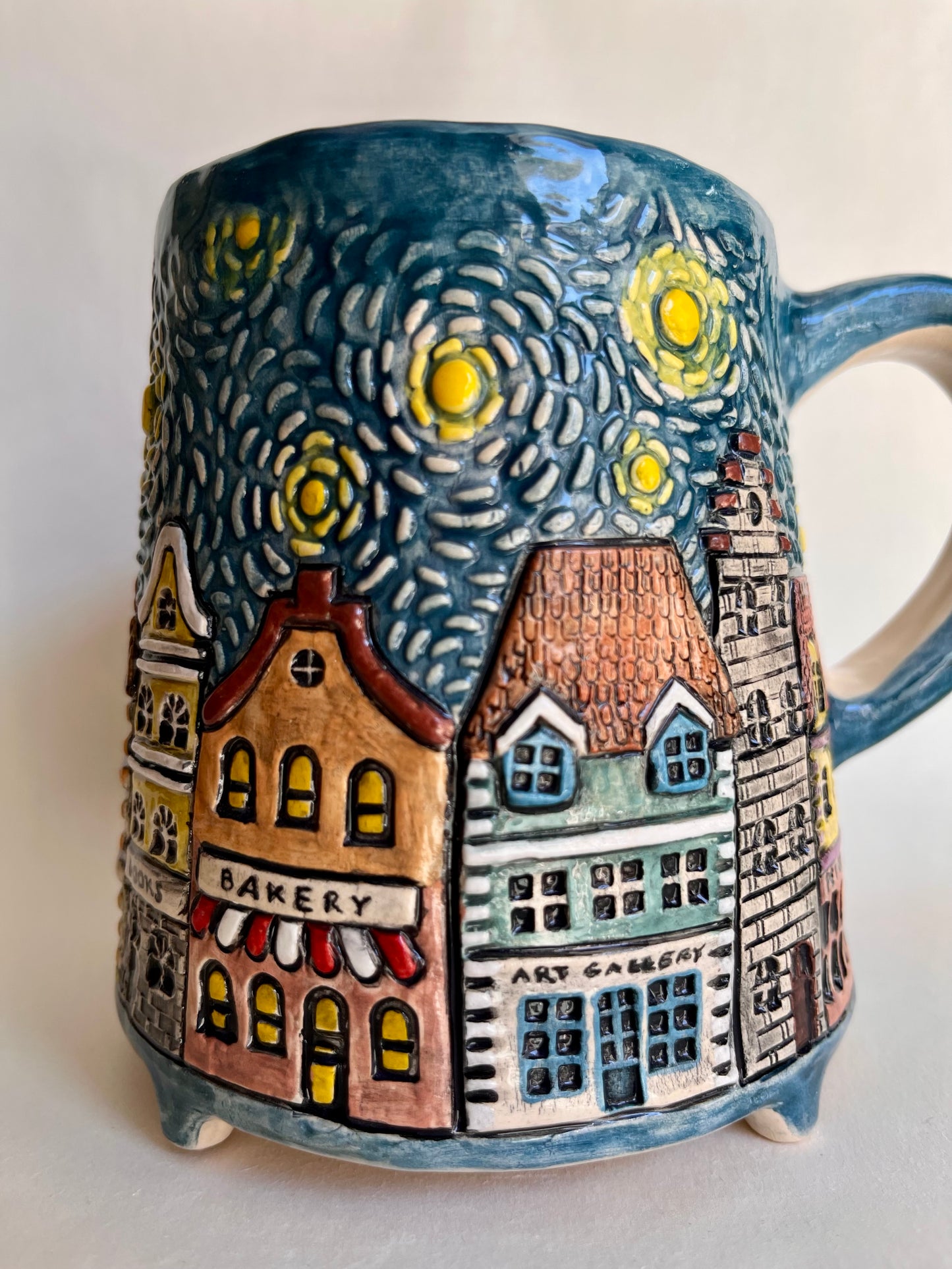European town street 470ml / 16 oz mug