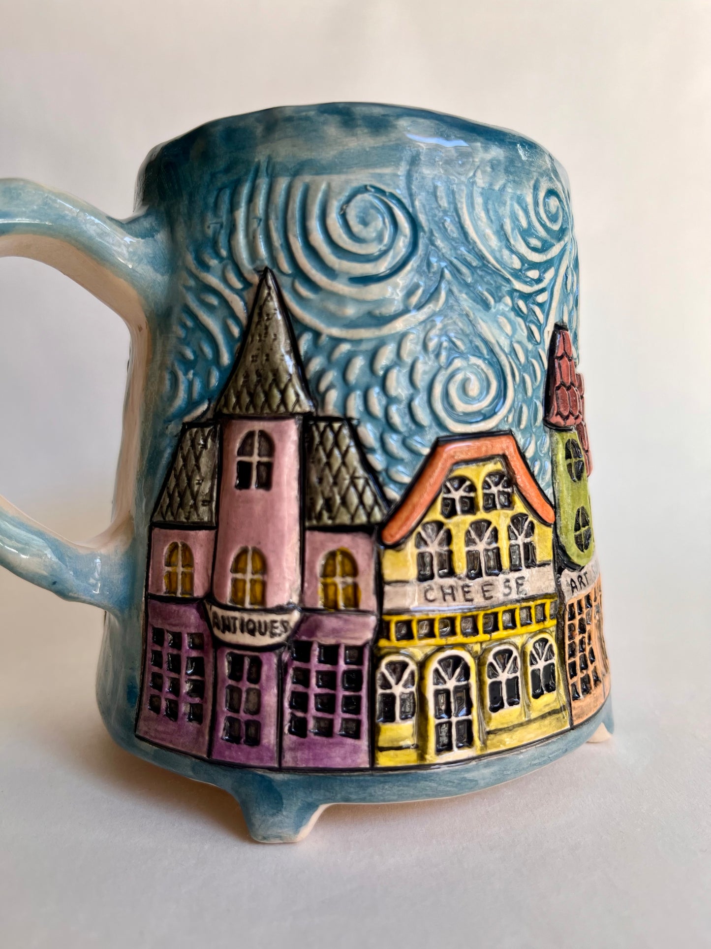 European town street 360 ml / 12 oz mug