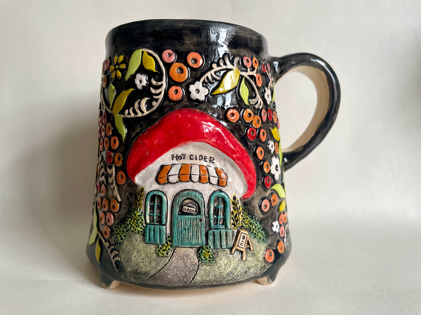 Hot Cider Mushroom cottage mug 550ml / 18.5 oz