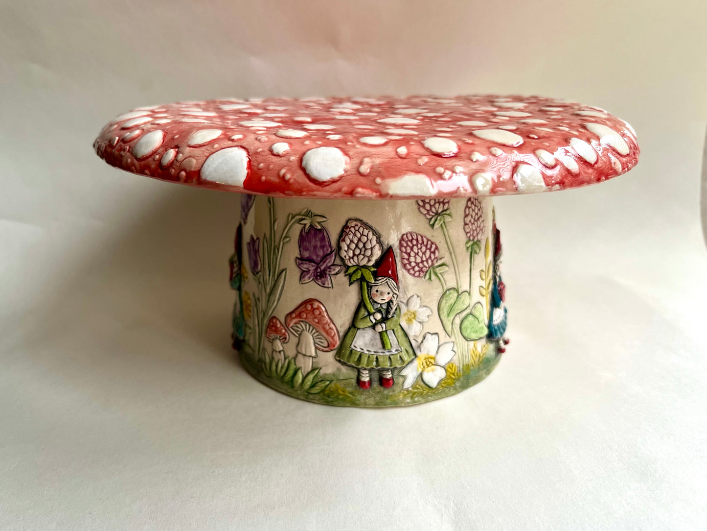 Rosa mushroom cake stand - 22cm / 8.6"