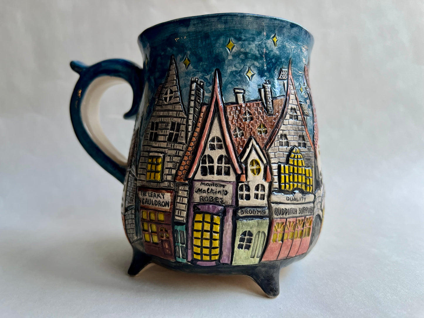 The Hidden Alley Mug 470 ml / 16 oz
