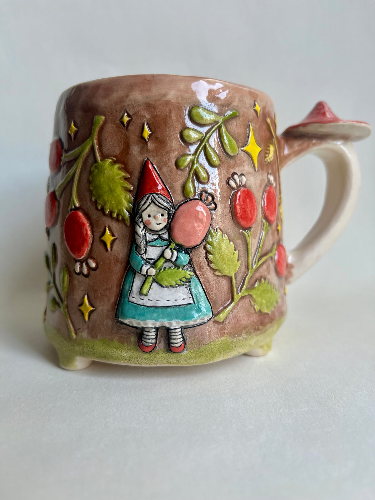 Rosa and The Rosehip Harvest mug 360 ml/ 12 oz