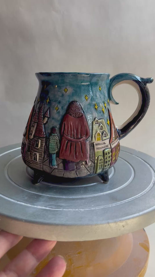 First Visit to the Alley Mug 500ml / 17 oz