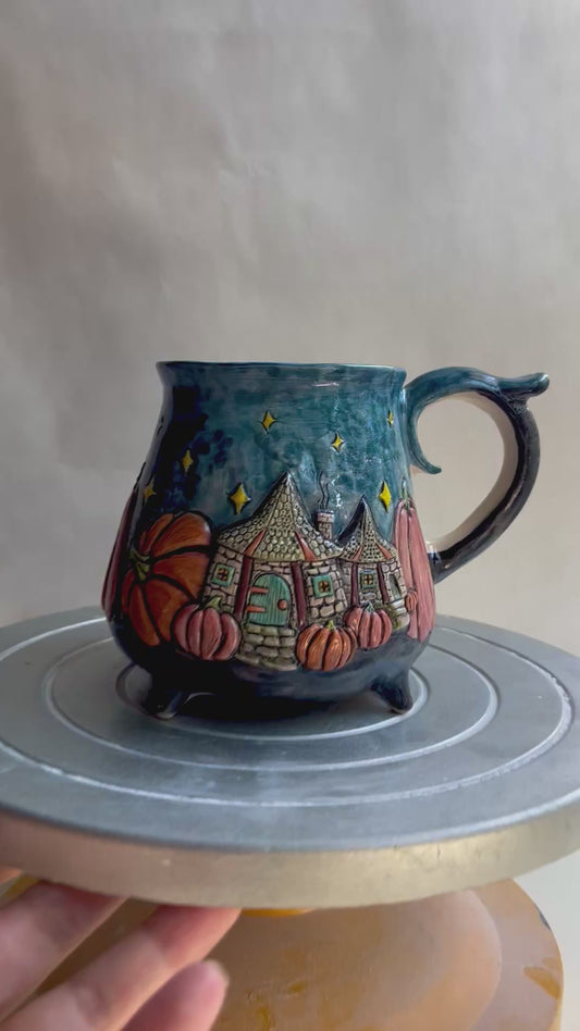 The Woodland Hut & Pumpkin Patch Mug 500ml / 17 oz